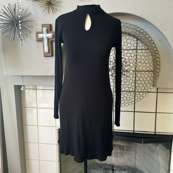 RVCA size small black bodycon ribbed keyhole dress - Picture 6 of 11
